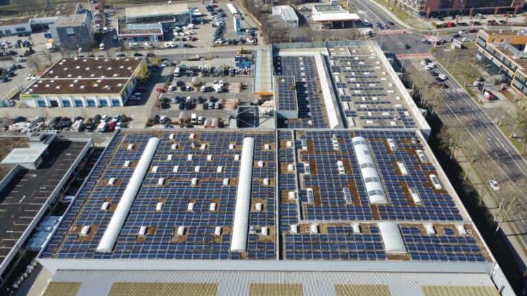 OBI Linz Dornach Photovoltaic System_5