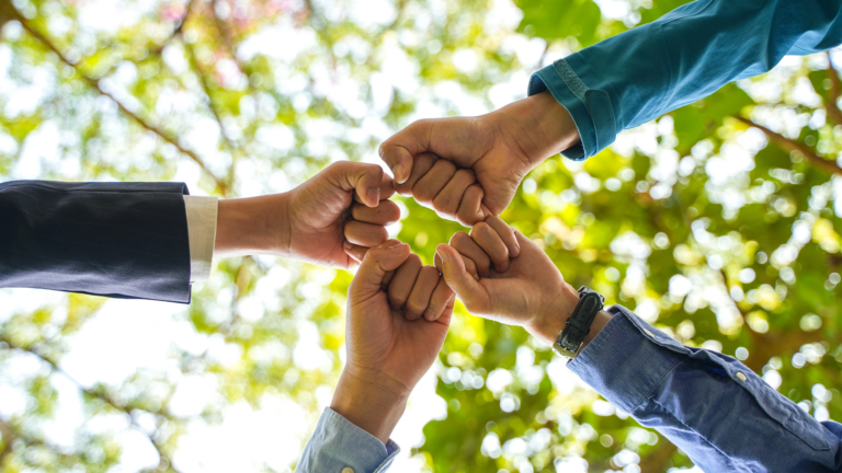 foto-hero-sustainability-community-Investment